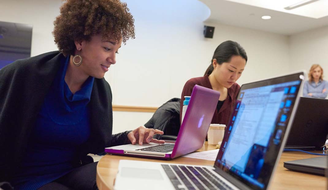Sign Up to Connect with Alumni Online Alumni networking online